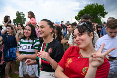 Agrandir l'image 43 sur 54, fenêtre modale