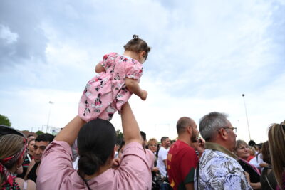 Agrandir l'image 44 sur 54, fenêtre modale