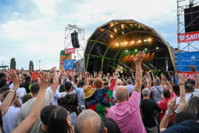 Agrandir l'image 49 sur 54, fenêtre modale