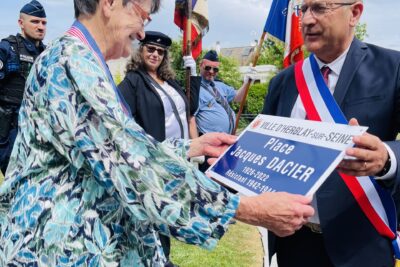 Agrandir l'image 7 sur 37, fenêtre modale