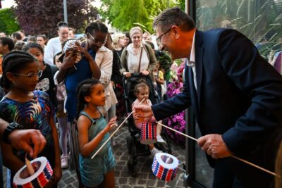 Agrandir l'image 1 sur 30, fenêtre modale