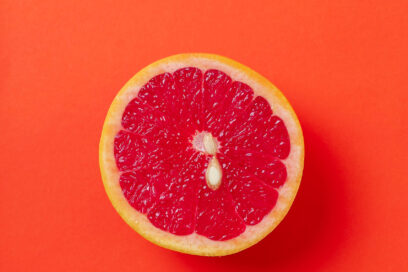 pamplemousse sur fond orange - Agrandir l'image, fenêtre modale