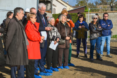 Agrandir l'image 4 sur 16, fenêtre modale