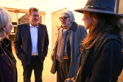 Agrandir l'image 2 sur 30, fenêtre modale