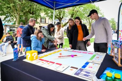 Agrandir l'image 10 sur 18, fenêtre modale