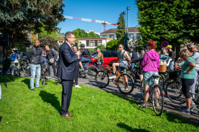 Agrandir l'image 19 sur 140, fenêtre modale