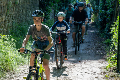 Agrandir l'image 44 sur 140, fenêtre modale