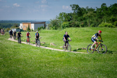 Agrandir l'image 76 sur 140, fenêtre modale