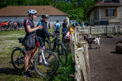 Agrandir l'image 97 sur 140, fenêtre modale