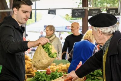 Agrandir l'image 11 sur 12, fenêtre modale