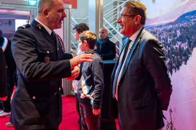 Agrandir l'image 2 sur 27, fenêtre modale