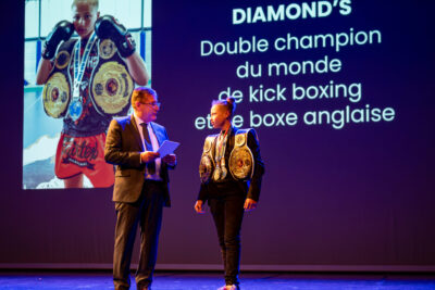 Agrandir l'image 16 sur 27, fenêtre modale