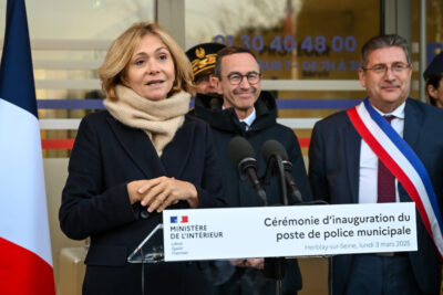 Agrandir l'image 12 sur 18, fenêtre modale