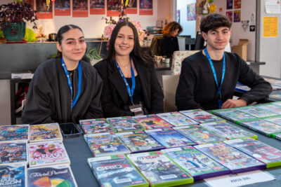 Agrandir l'image 12 sur 18, fenêtre modale