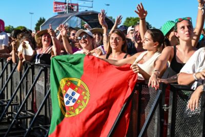 Agrandir l'image 145 sur 170, fenêtre modale