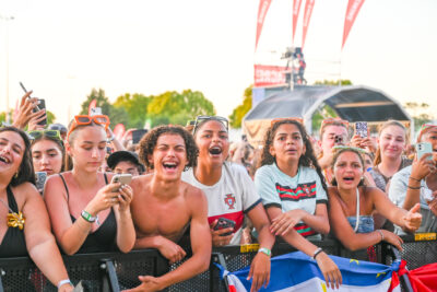 Agrandir l'image 9 sur 170, fenêtre modale