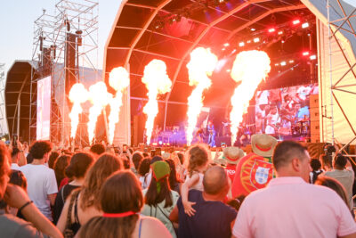 Agrandir l'image 10 sur 170, fenêtre modale