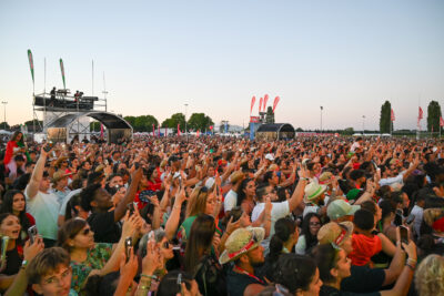 Agrandir l'image 11 sur 170, fenêtre modale