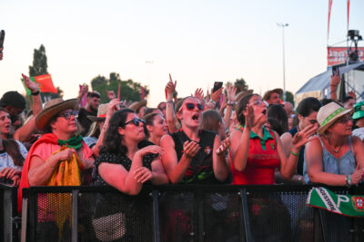 Agrandir l'image 12 sur 170, fenêtre modale