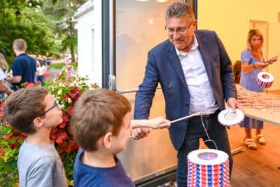 Agrandir l'image 4 sur 40, fenêtre modale