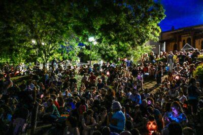 Agrandir l'image 32 sur 40, fenêtre modale