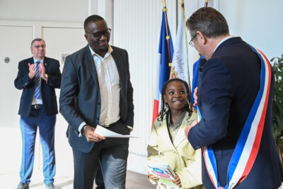 Agrandir l'image 12 sur 44, fenêtre modale