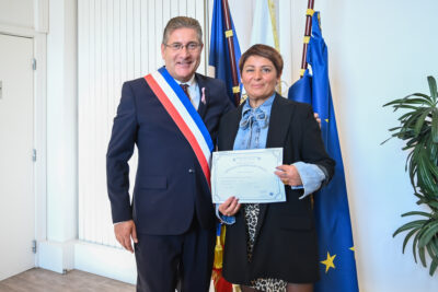 Agrandir l'image 33 sur 44, fenêtre modale