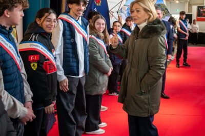 Agrandir l'image 32 sur 58, fenêtre modale