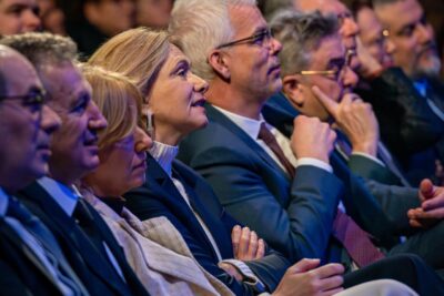 Agrandir l'image 43 sur 58, fenêtre modale