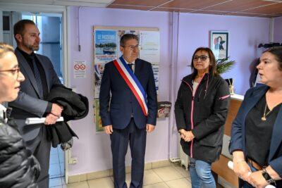 Agrandir l'image 3 sur 18, fenêtre modale